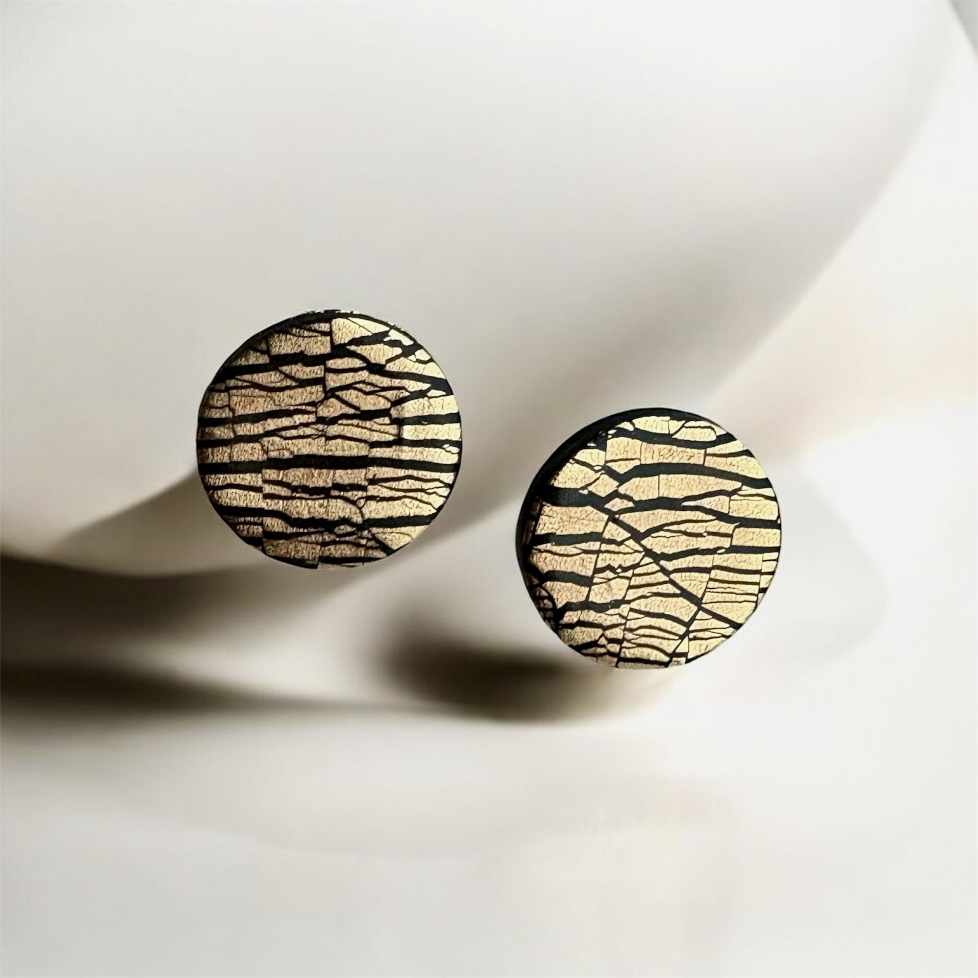 Σκουλαρίκια Black Gold Circle Σκουλαρίκια Black Gold Circle