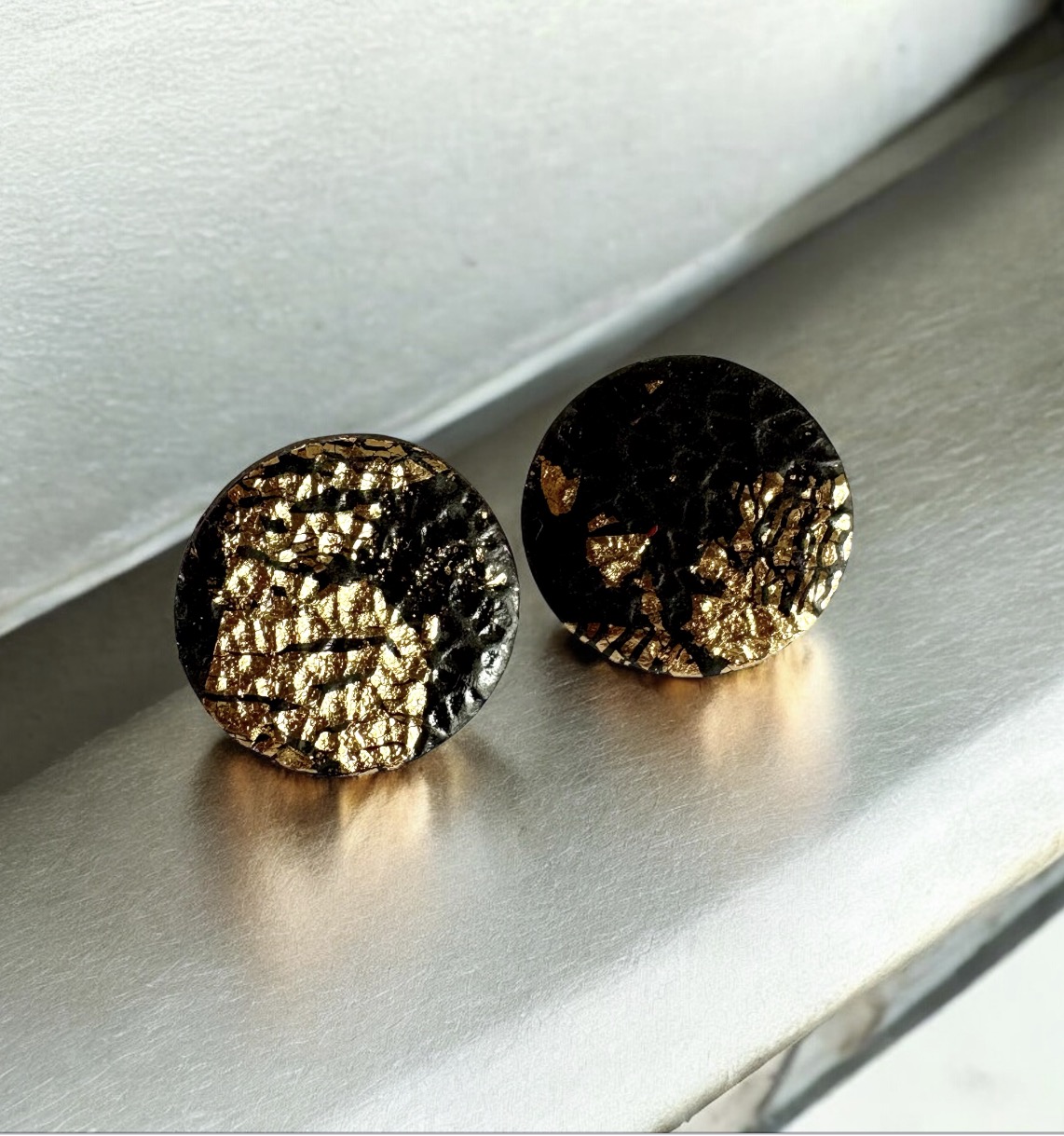 Σκουλαρίκια Μαύρο & Χρυσό